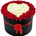 Букеты из красных и белых роз